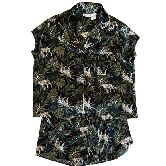 Tommy Bahama Sleepwear Jungle Leopard Print Silky Pajama Shortie Set Size Small - Picture 2 of 8